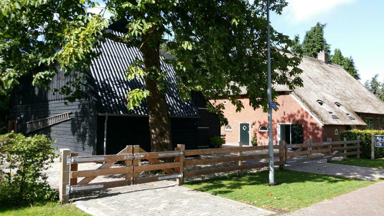 Bij Saar Acomodação com café da manhã Zwinderen Exterior foto